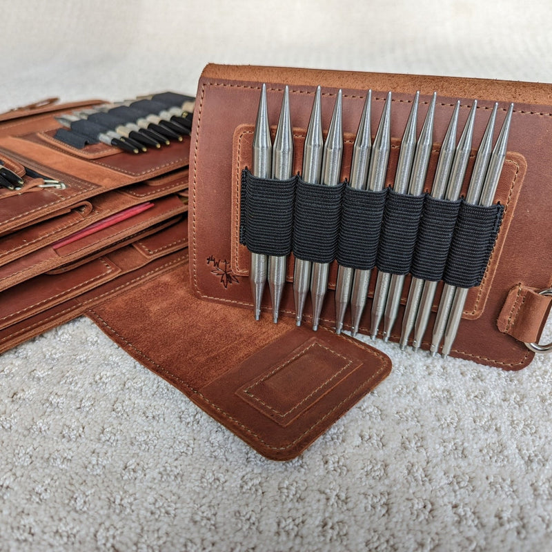 Beige Interchangeable Knitting Needle Roll, Squirrel Needle Case, Trav –  EcoHip Custom Designs