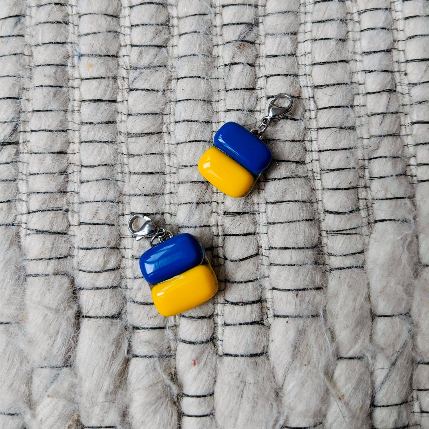 Ukraine Flag Stitch Markers